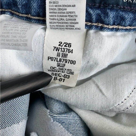 Lucky Brand Ava mid rise skinny jeans embroidered floral front‎ and rear, size 2 - Picture 11 of 14